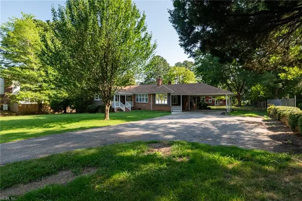 240 Hunts Neck RD, Poquoson, VA 23662