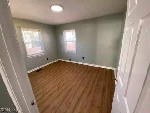 Hampton, VA 23669,420 Thornette ST