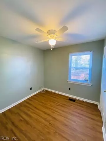 Hampton, VA 23669,420 Thornette ST