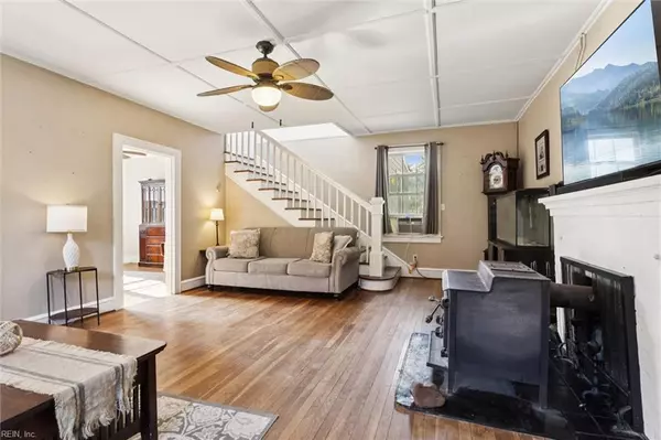 Seaford, VA 23696,2410 Seaford RD