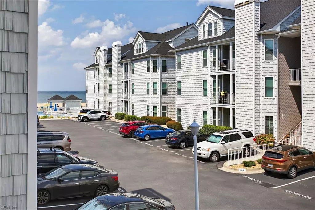 Virginia Beach, VA 23451,2313 Beach Haven DR #203