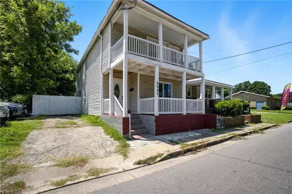 Chesapeake, VA 23324,2042 Berkley AVE