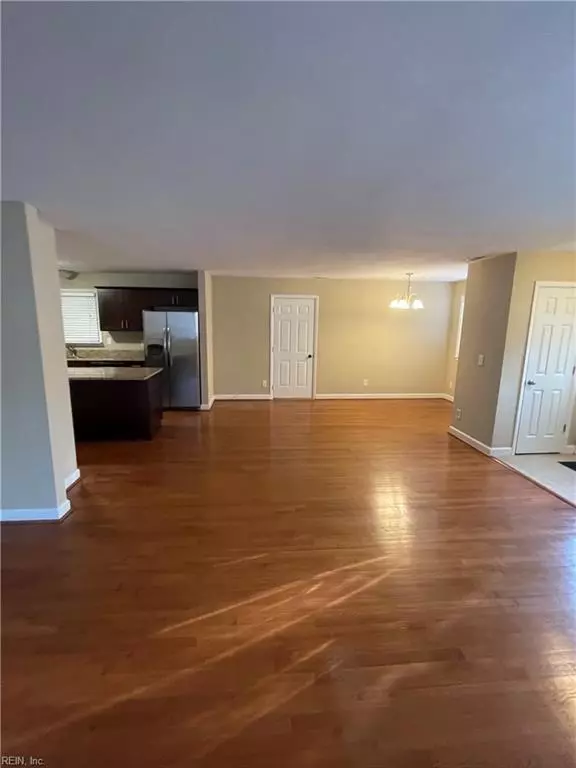 Norfolk, VA 23503,8952 Tidewater DR