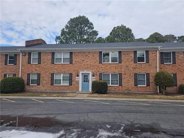 814 Spencer CT, Virginia Beach, VA 23451