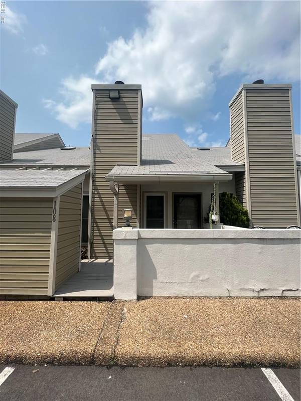 8576 Chesapeake BLVD #108, Norfolk, VA 23503
