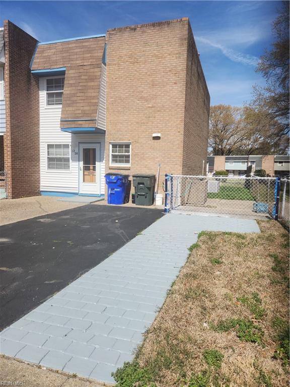 1228 Curie CT, Norfolk, VA 23513
