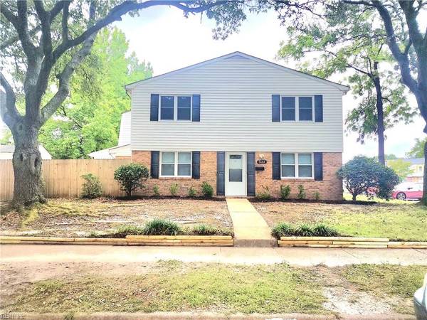 5684 Weblin DR, Virginia Beach, VA 23452