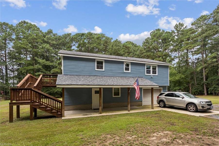 12464 Grand Square LN, Carrollton, VA 23314