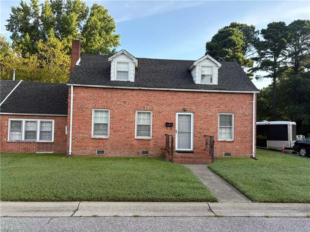 Hampton, VA 23666,7 E Lewis RD