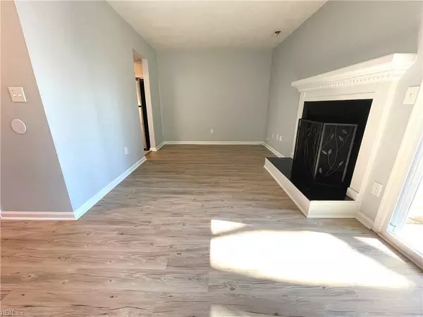 Virginia Beach, VA 23462,5519 Amhurst CT