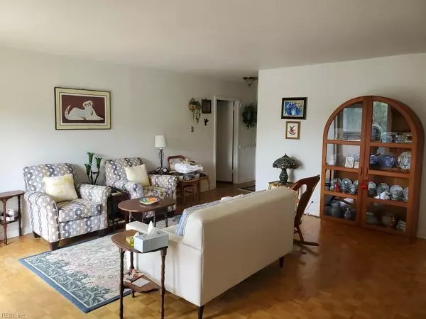 Norfolk, VA 23505,7320 Glenroie AVE #4L