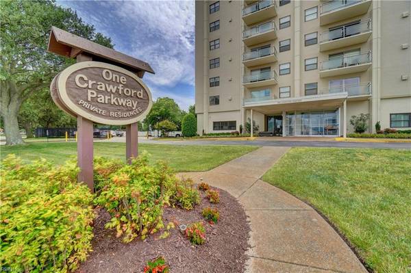 One Crawford PW #1305, Portsmouth, VA 23704