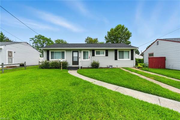 1440 River Oaks DR, Norfolk, VA 23502