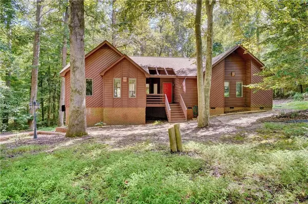 6993 Tracey CT, Gloucester, VA 23061