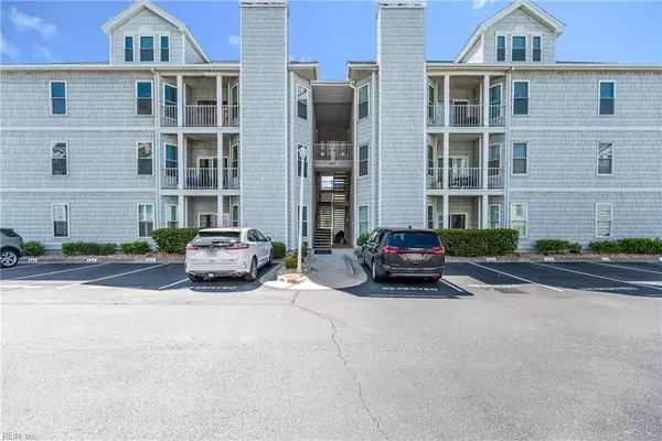 2313 Beach Haven DR #303, Virginia Beach, VA 23451