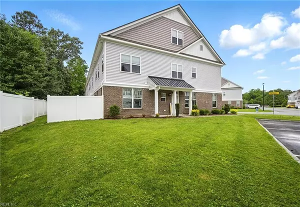 444 Charleston ST,  Chesapeake,  VA 23322