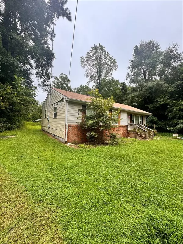 Williamsburg, VA 23185,149 Howard DR