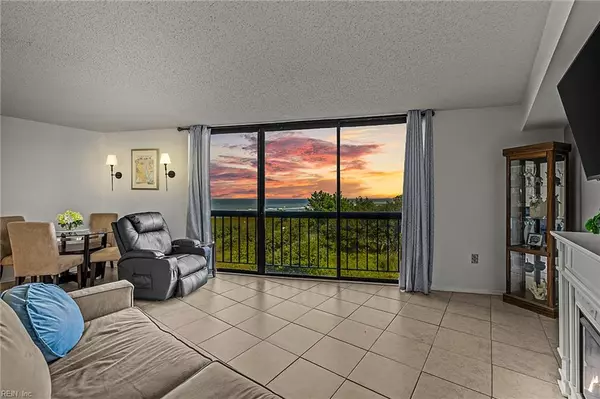 1222 E Ocean View AVE #304, Norfolk, VA 23503