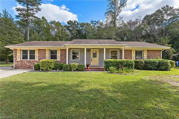 5105 Lake Shore CT,  Chesapeake,  VA 23321