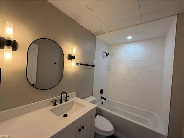 Newport News, VA 23607,332 34th ST #118