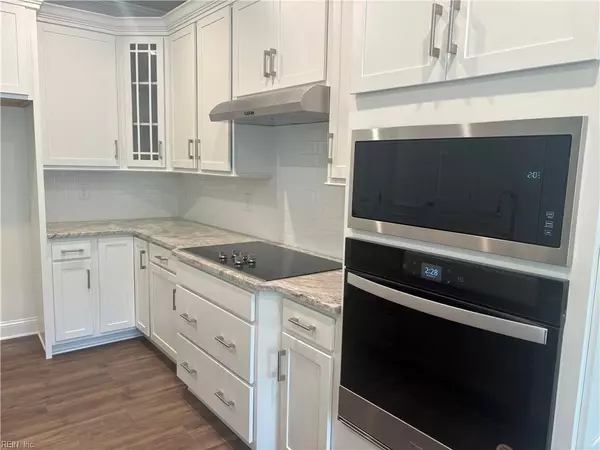 Hayes, VA 23072,2050 Swiss (Lot #4) LN