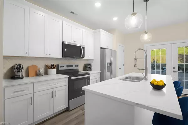 1010 Oldwood ST, Chesapeake, VA 23324