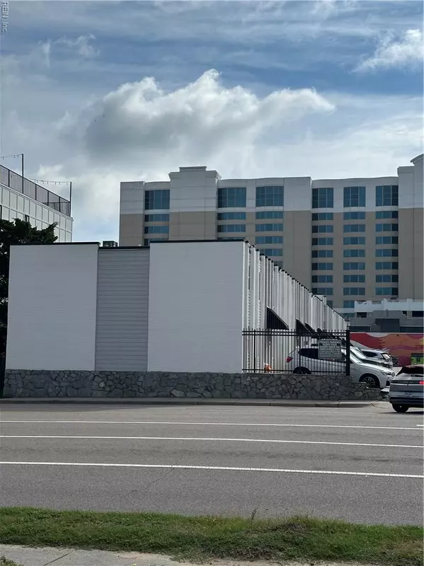 915 Pacific AVE #D, Virginia Beach, VA 23451
