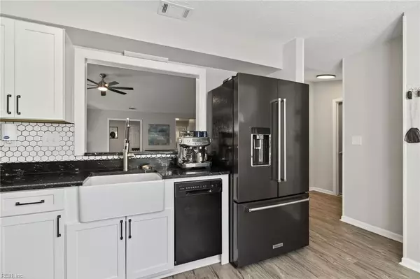 Chesapeake, VA 23320,1316 Debbs LN