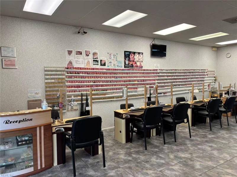 1208 N Main ST, Suffolk, VA 23434