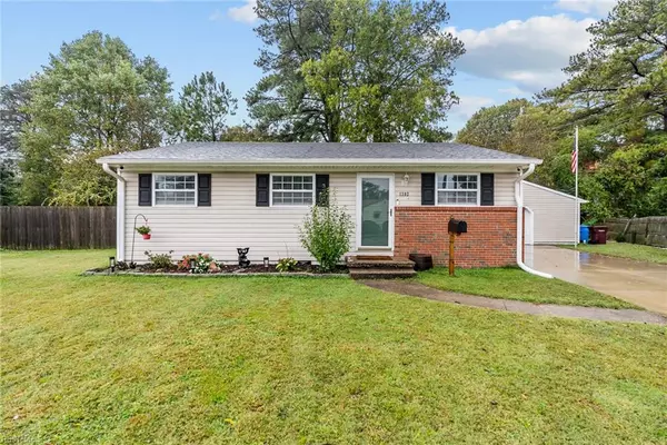 1302 Jackie DR, Chesapeake, VA 23324