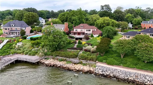 8 Blunt CT, Newport News, VA 23606