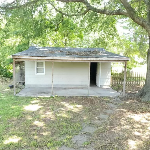 Portsmouth, VA 23701,114 Wyoming AVE