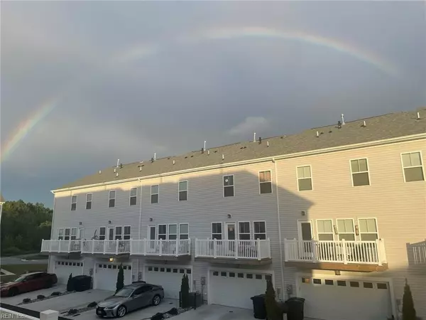 Suffolk, VA 23435,1005 Opal ST #105