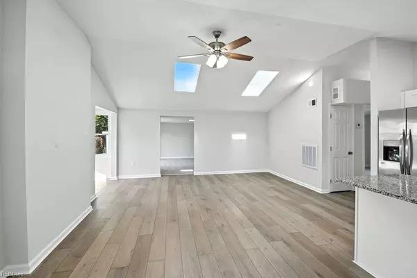 Hampton, VA 23664,7 Lighthouse DR