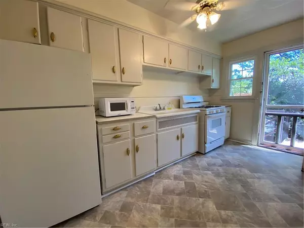 Norfolk, VA 23505,7420 Hampton BLVD #D-4