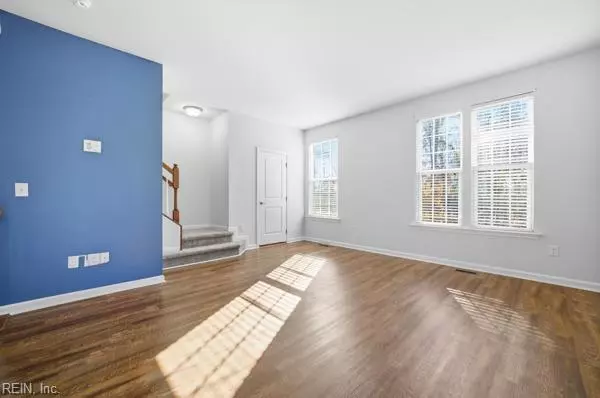 Suffolk, VA 23434,315 W Constance RD ##232