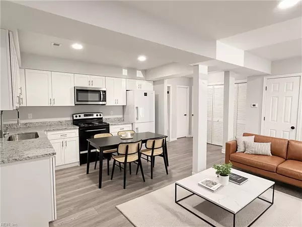 Virginia Beach, VA 23455,2134 Point Hollow CT