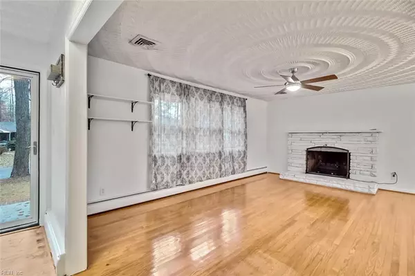 Chesapeake, VA 23320,1008 Mains Creek RD