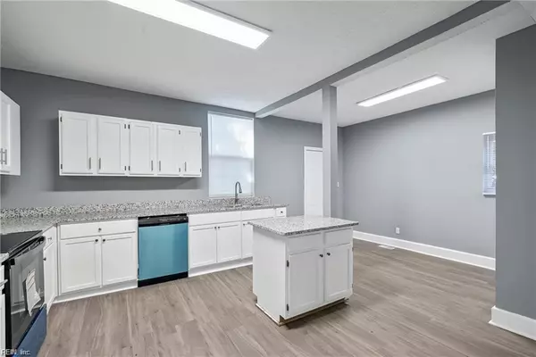 Newport News, VA 23607,2011 Chestnut AVE