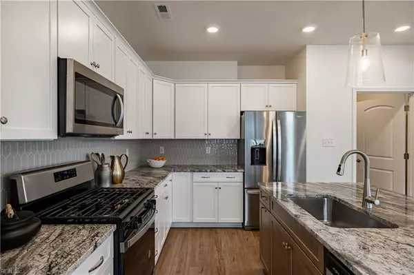 Smithfield, VA 23430,206 Oxford AVE #47-2