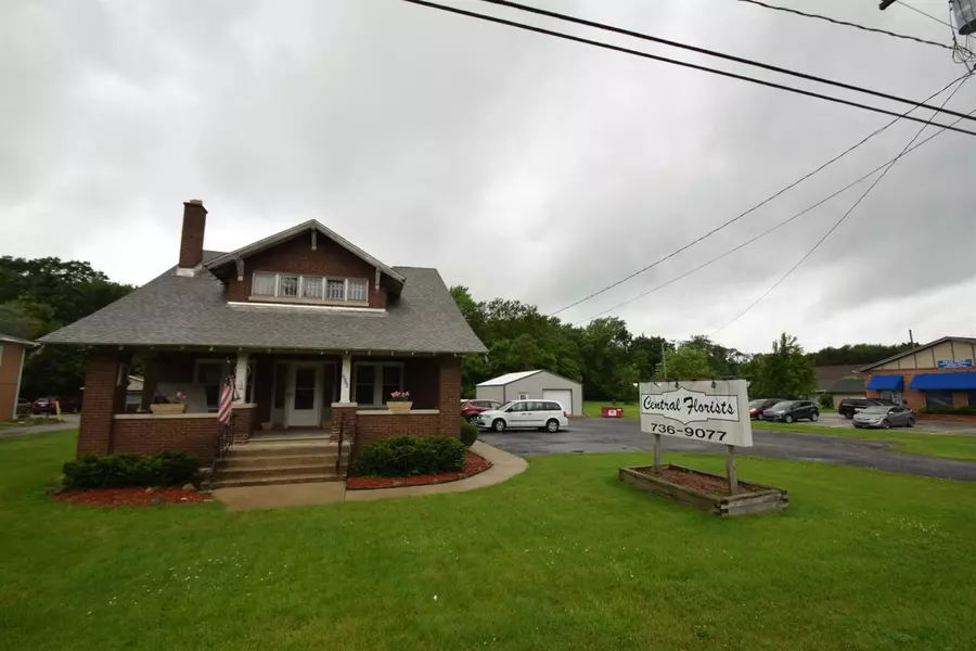 6992 Broadway, Merrillville, IN 46410