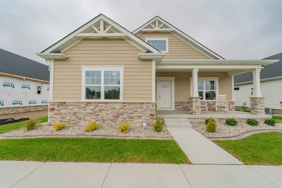 949 Lake ST, Crown Point, IN 46307