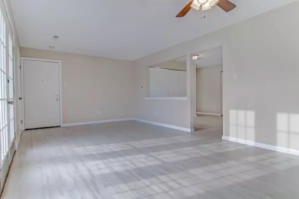 Schererville, IN 46375,1046 Woodhollow DR