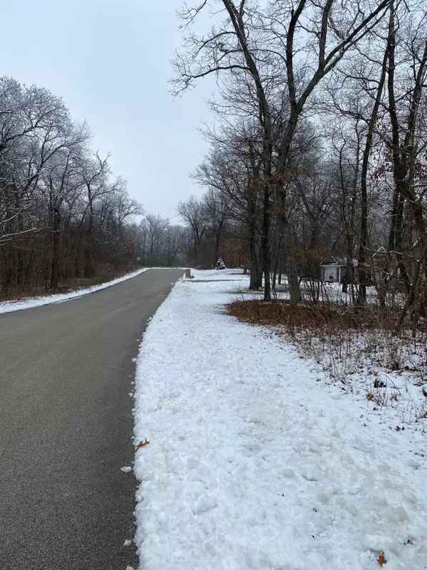 Lake Village, IN 46349,8587 N 381