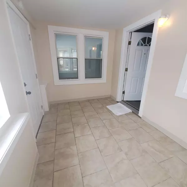 Hammond, IN 46320,1045 Lyons ST