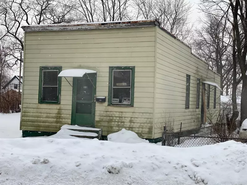 910 Conkey ST, Hammond, IN 46320