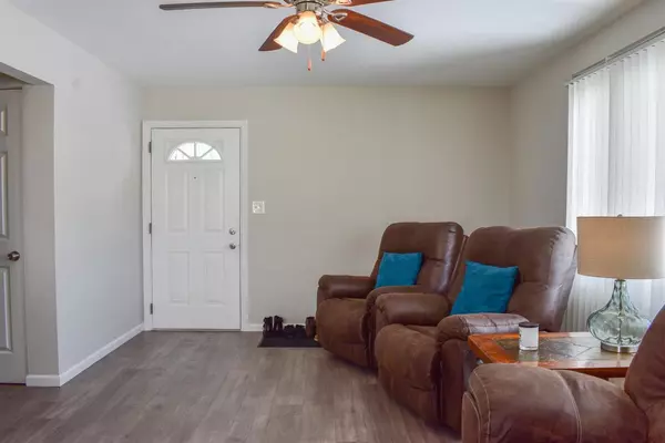 Hammond, IN 46323,7213 Mccook AVE