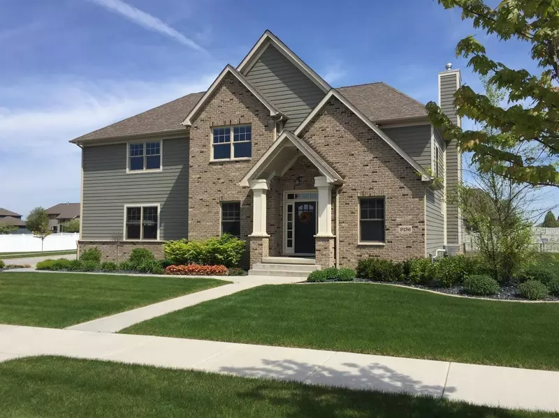 9136 W 97th PL, St. John, IN 46373