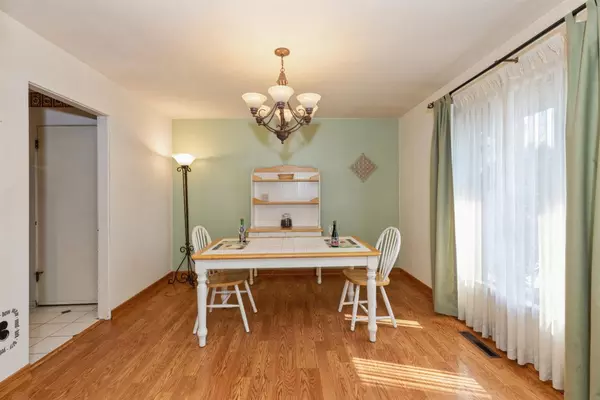 Hammond, IN 46324,209 173rd PL