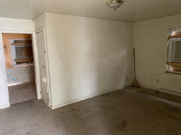 Gary, IN 46409,1017 E 44th PL